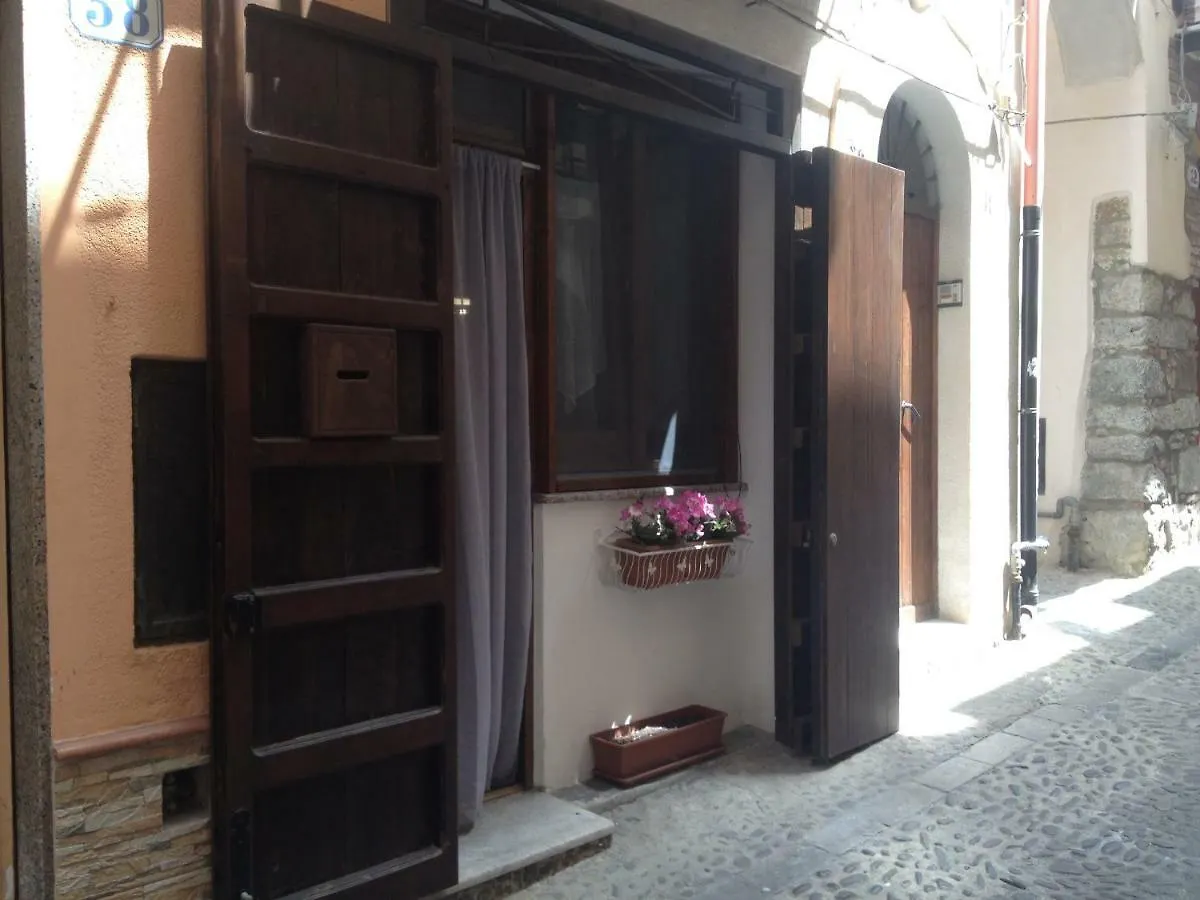 別荘 チェファル Sweet Houseヴィラ イタリア